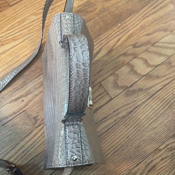 KATE SPADE Knightsbridge Doris Croc Embossed Satchel Leather Crossbody Taupe - Picture 7 of 15